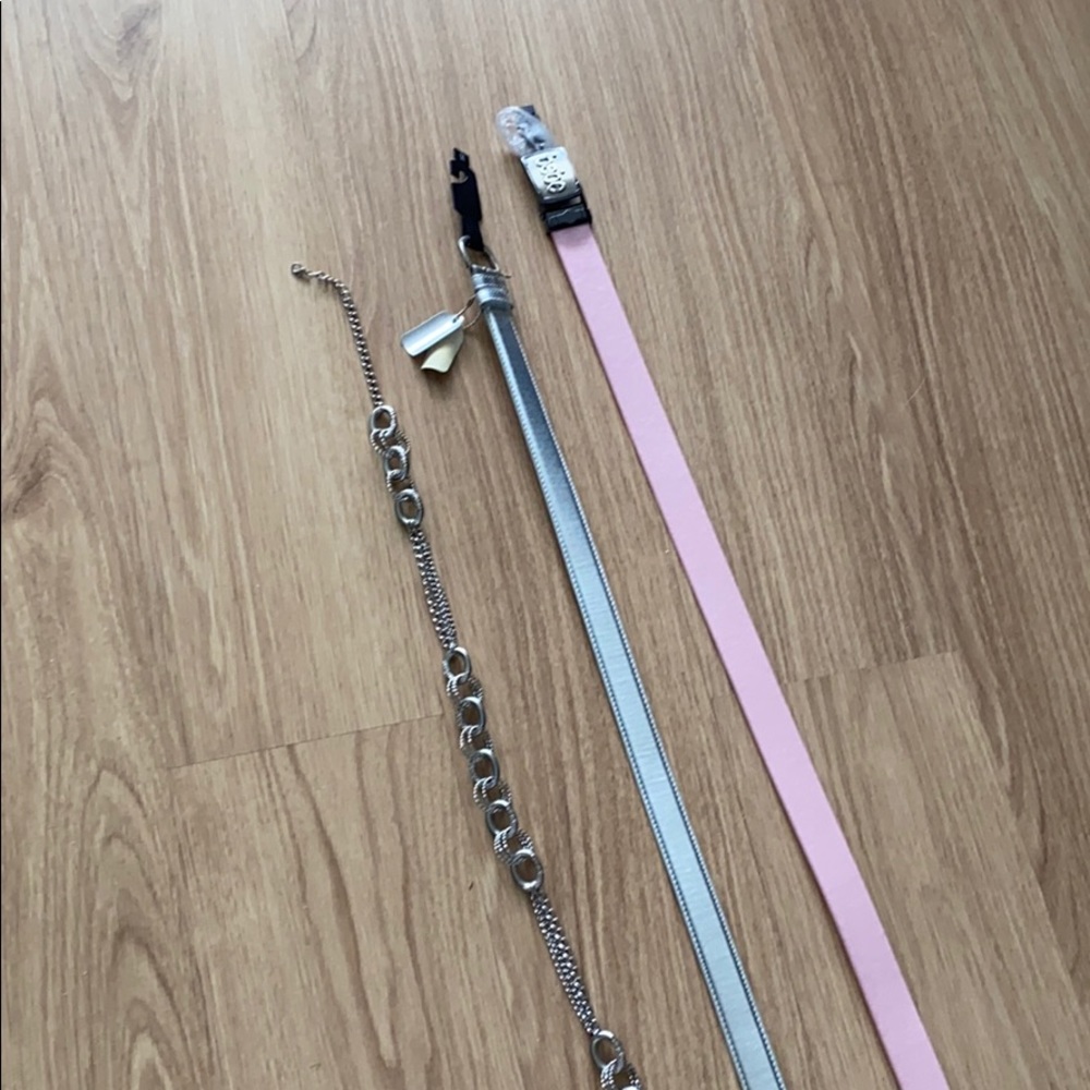 Women 3 pc belt NEW silver pink BEBE size M/L new